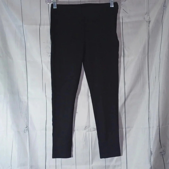 Ann Taylor Pants - Ann Taylor pull on minimalist ankle  pants